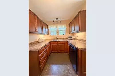 306 Beechwood Blvd, Center Township, PA 16001 - Photo 15