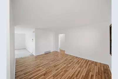 105 Louise St, Center Township, PA 15061 - Photo 5