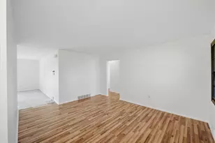 105 Louise St, Center Township, PA 15061 - Photo 5