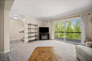 2673 Bingham Dr, Pittsburgh, PA 15241 - Photo 5