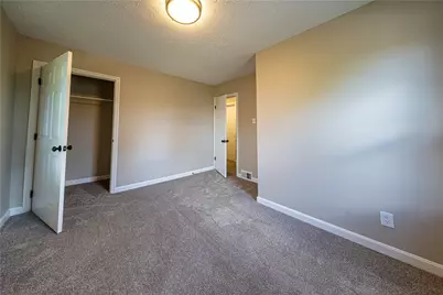 862 Connolly Ave, South Park, PA 15236 - Photo 17
