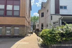 427 Agatha St, Pitcairn, PA 15140 - Photo 3