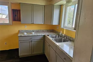2012 8th Ave Rear, Beaver Falls, PA 15010 - Photo 5