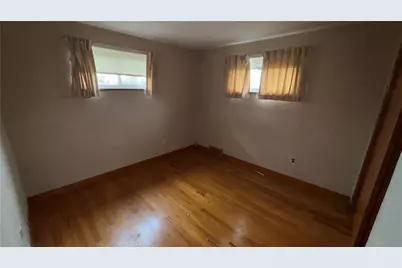 114 Spruce Dr, Pittsburgh, PA 15116 - Photo 7