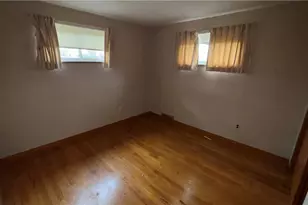114 Spruce Dr, Pittsburgh, PA 15116 - Photo 7