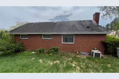114 Spruce Dr, Pittsburgh, PA 15116 - Photo 5