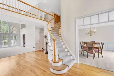 2133 Le Gran Dr, Hampton, PA 15044 - Photo 13
