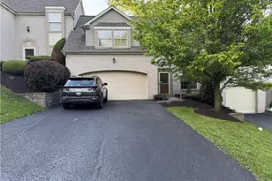 202 Parkview Dr, Pittsburgh, PA 15236 - Photo 1