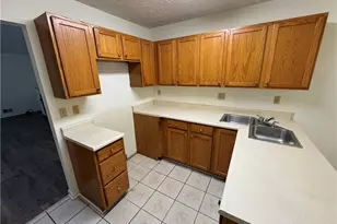 202 Parkview Dr, Pittsburgh, PA 15236 - Photo 3