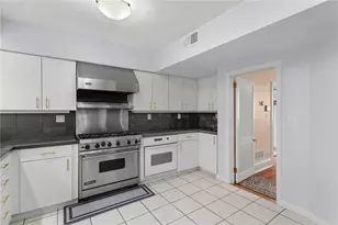703 St James St, Pittsburgh, PA 15232 - Photo 17