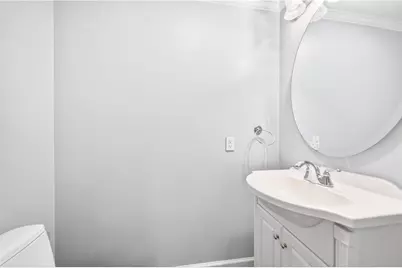 6678 Woodwell St, Pittsburgh, PA 15217 - Photo 9