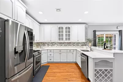 6678 Woodwell St, Pittsburgh, PA 15217 - Photo 11