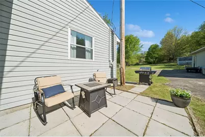 235 McDivitt Dr, Bell Township, PA 15681 - Photo 27