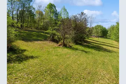 235 McDivitt Dr, Bell Township, PA 15681 - Photo 31