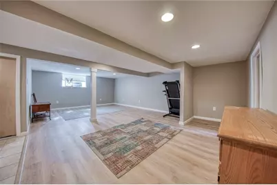 504 Rolling Green Dr, Bethel Park, PA 15102 - Photo 25