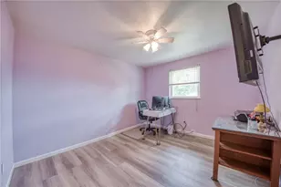 504 Rolling Green Dr, Bethel Park, PA 15102 - Photo 23