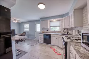 504 Rolling Green Dr, Bethel Park, PA 15102 - Photo 13