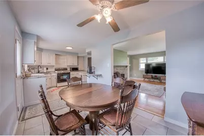 504 Rolling Green Dr, Bethel Park, PA 15102 - Photo 9