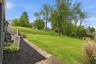 636 Corbin St, West Mifflin, PA 15122 - Photo 3