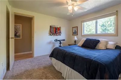 207 Manor Ct, Bethel Park, PA 15241 - Photo 25