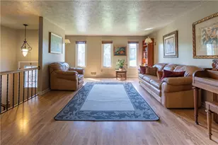 207 Manor Ct, Bethel Park, PA 15241 - Photo 5