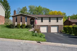207 Manor Ct, Bethel Park, PA 15241 - Photo 1