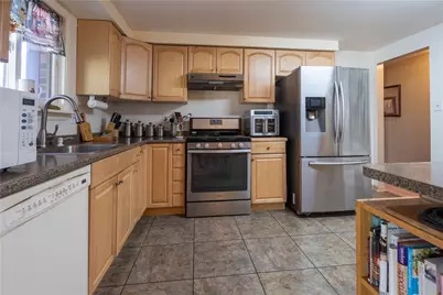 207 Manor Ct, Bethel Park, PA 15241 - Photo 11