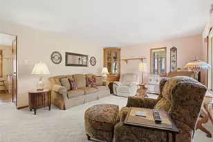 157 Broadbent Rd, Ohio Township, PA 15143 - Photo 5