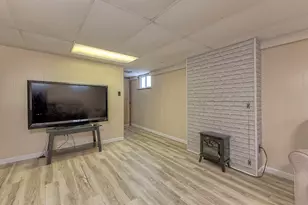 129 Ange Dr, Pittsburgh, PA 15235 - Photo 17