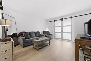 112 Washington Pl, Downtown Pgh, PA 15219 - Photo 15