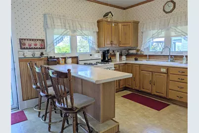 706 Parker Ave, Scottdale, PA 15683 - Photo 11