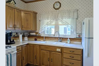 706 Parker Ave, Scottdale, PA 15683 - Photo 13
