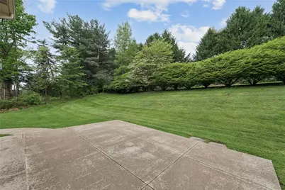 1005 Fairway Oaks Dr, Hempfield Township, PA 15644 - Photo 47