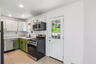 2321 Milford Dr, Bethel Park, PA 15102 - Photo 21
