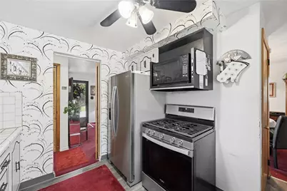 8008 Mark Dr, Verona, PA 15147 - Photo 9