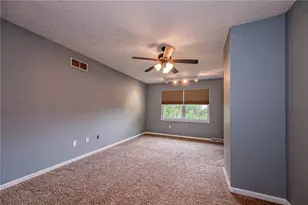 1342 Quail Run Cir, Bethel Park, PA 15102 - Photo 17