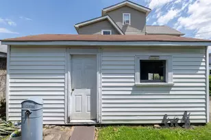 801 10th St, New Brighton, PA 15066 - Photo 5