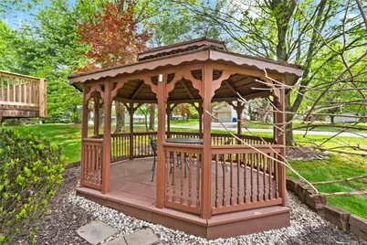 226 Carters Grove Dr, Richland, PA 15044 - Photo 3