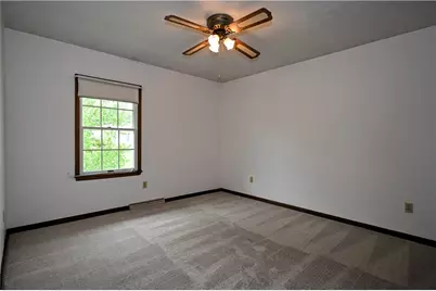 409 Todd Farm Rd, Rostraver, PA 15012 - Photo 19