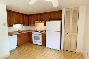 1003 Countryside Dr, Robinson Twp, PA 15136 - Photo 11