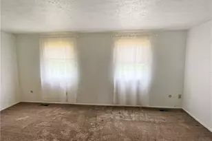 1003 Countryside Dr, Robinson Twp, PA 15136 - Photo 17