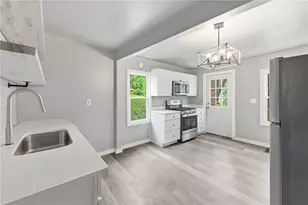 1019 Sherwood Rd, Pittsburgh, PA 15221 - Photo 5