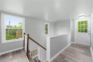 1019 Sherwood Rd, Pittsburgh, PA 15221 - Photo 15