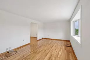 604 Calvert Ave, Pittsburgh, PA 15227 - Photo 5