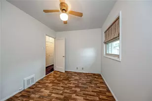 384 Whittier Dr, Pittsburgh, PA 15235 - Photo 11