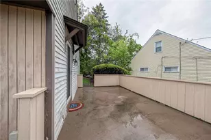 384 Whittier Dr, Pittsburgh, PA 15235 - Photo 3