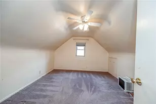 384 Whittier Dr, Pittsburgh, PA 15235 - Photo 15