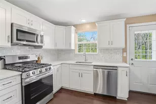 303 Northglen Ct, Adams Township, PA 15044 - Photo 9