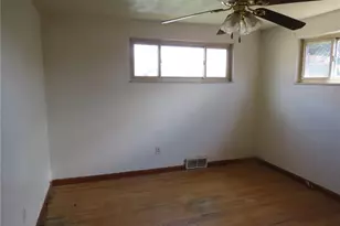 2439 Red Oak Dr, Pittsburgh, PA 15220 - Photo 15