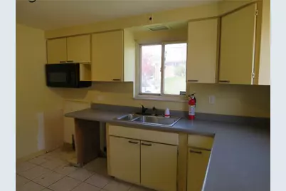 2439 Red Oak Dr, Pittsburgh, PA 15220 - Photo 19
